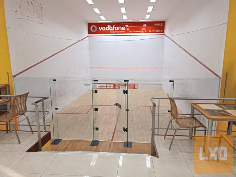 Eladó jól bejáratott Váci Sportlétesítmény! apróhirdetés