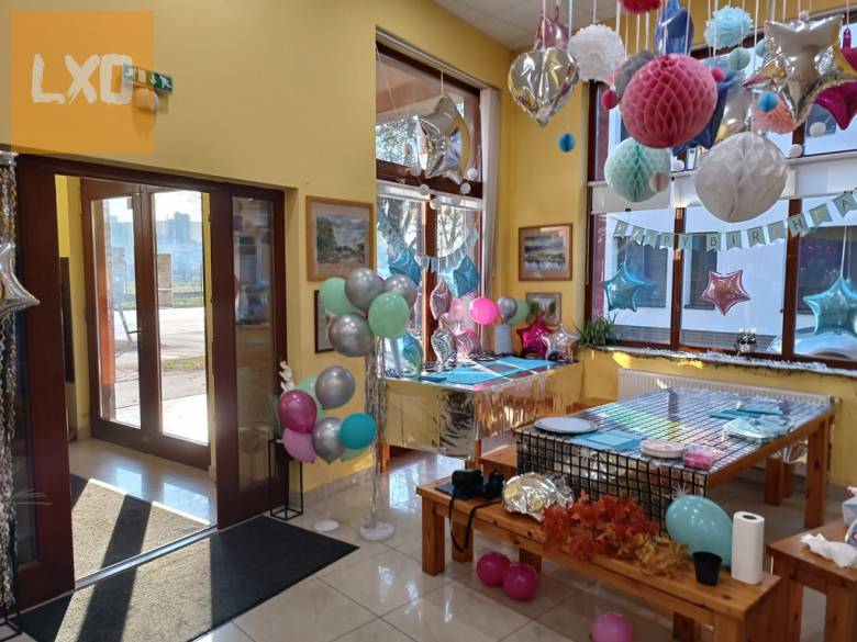 Eladó jól bejáratott Váci Sportlétesítmény! apróhirdetés