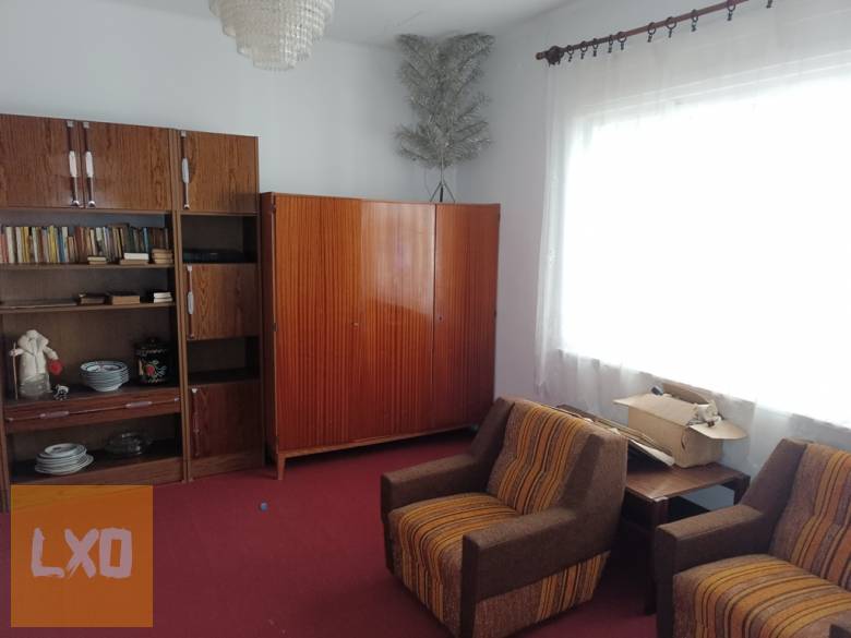 Tágas családi ház eladó Őrbottyán központjában. apróhirdetés