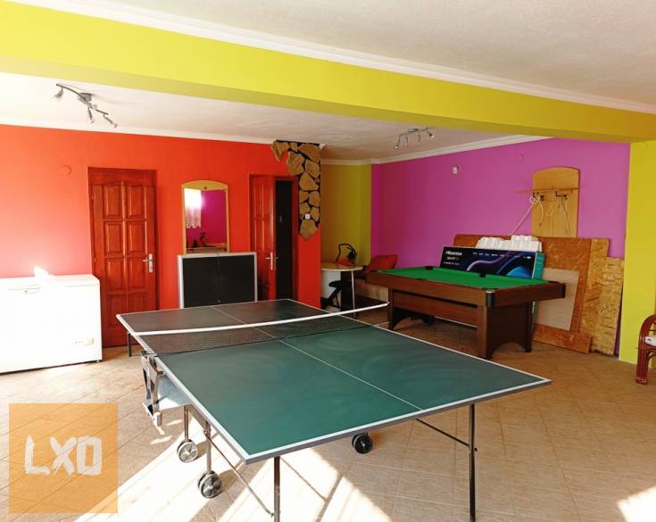 Eladó panorámás, többgenerációs családi ház Vácon apróhirdetés