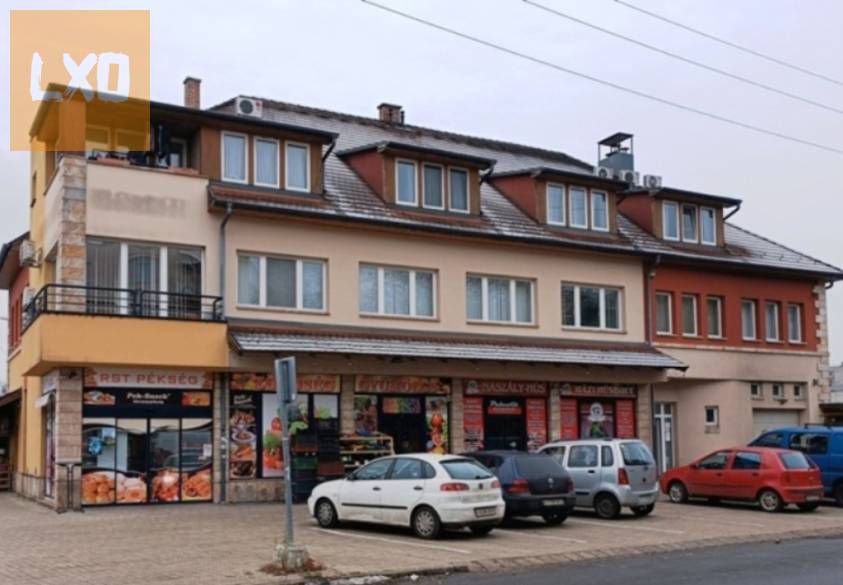 Eladó modern, vegyes funkciójú kereskedelmi komplexum Vácon! apróhirdetés