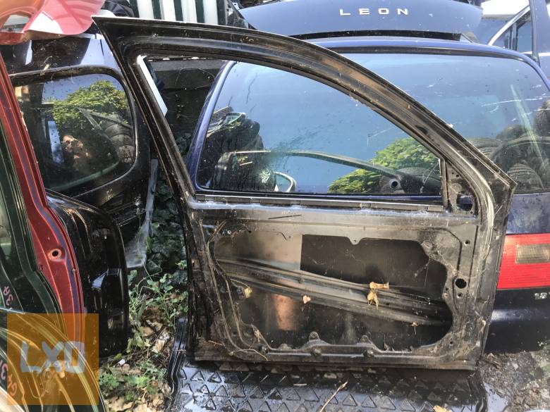 VW GOLF IV *  bal első ajtó apróhirdetés