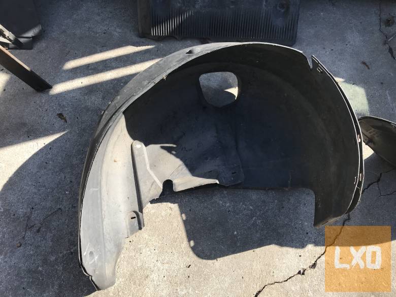 VW GOLF IV  * BAL hátsó dobbetét 1J0 810 971 D apróhirdetés