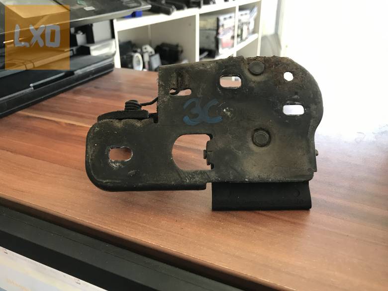 VW PASSAT B6 -- géptető nyitó apróhirdetés