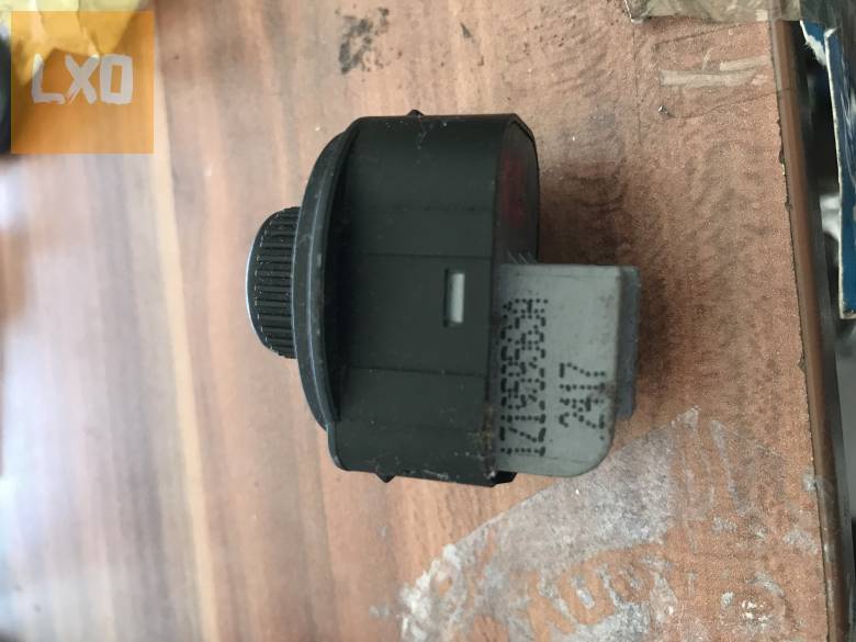 SKODA OCTAVIA II -- tükör állító gomb 1Z1 959 565 A apróhirdetés