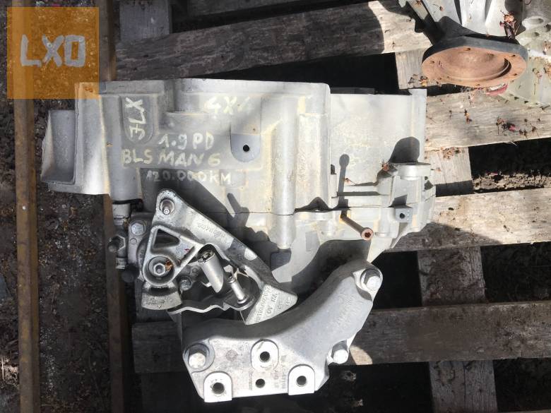 VW GOLF V_OCTAVIA II  1,9 PD 4x4 JLX váltó apróhirdetés