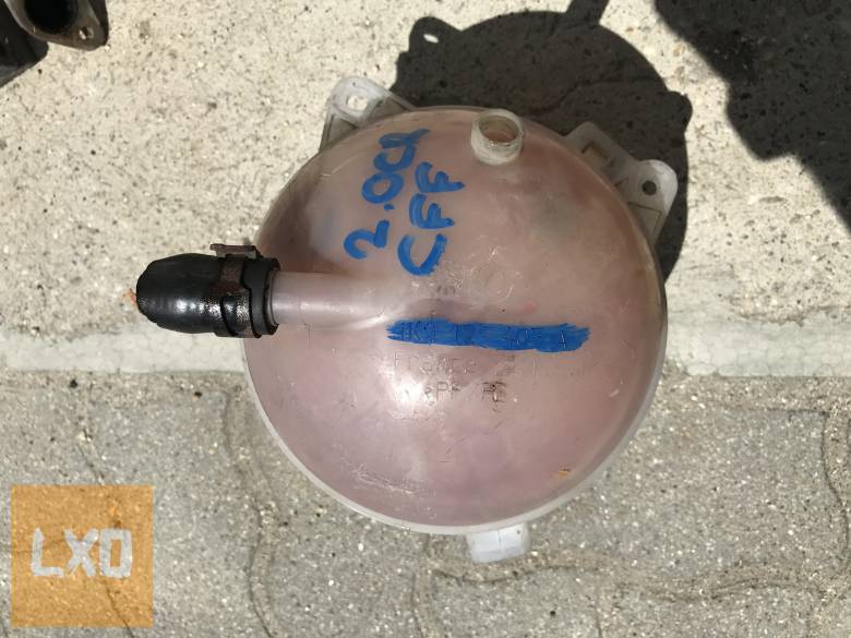 VW PASSAT B7 Variant 2,0 CR CFFB kiegyenlítő tartály 1K0 121 407 A apróhirdetés