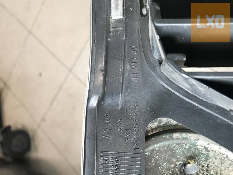 SKODA OCTAVIA II RS -- hűtőrács 1Z0 853 668 apróhirdetés