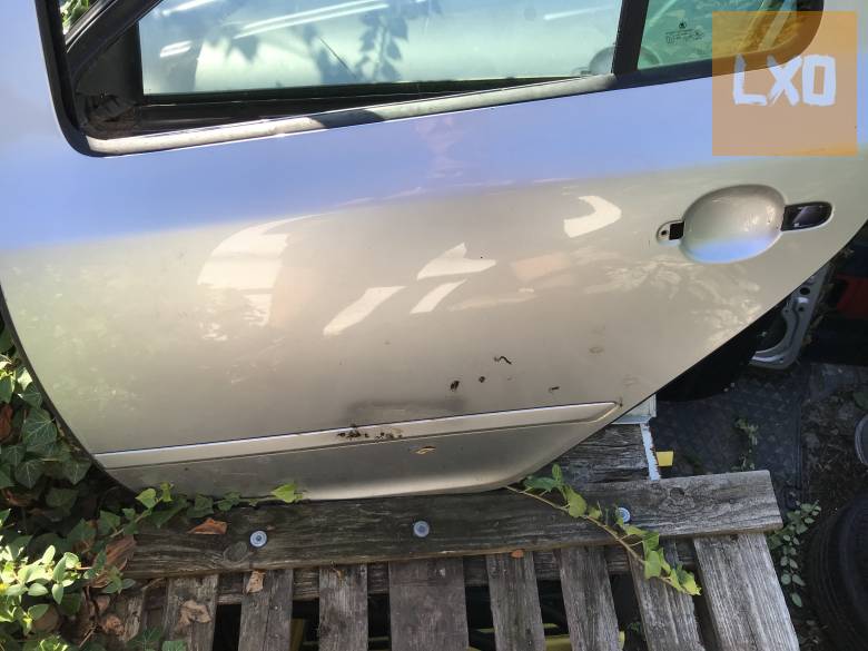 SKODA OCTAVIA II Kombi -- bal hátsó ajtó apróhirdetés