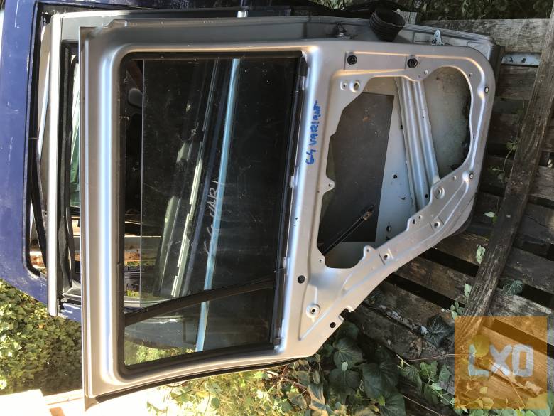 VW GOLF IV  Variant  -- bal hátsó ajtó apróhirdetés