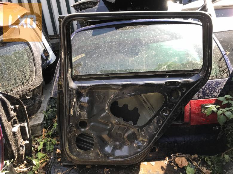 VW PASSAT B8 Variant -- jobb hátsó ajtó apróhirdetés