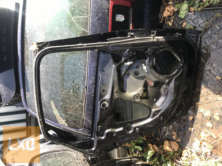 AUDI A4 B8 SEDAN -- bal hátsó ajtó apróhirdetés