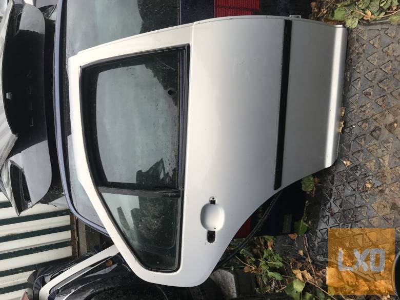 VW BORA  -- jobb hátsó ajtó apróhirdetés