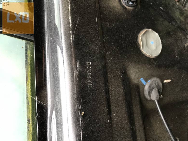 VW GOLF V  -- jobb hátsó ajtó (fekete) apróhirdetés