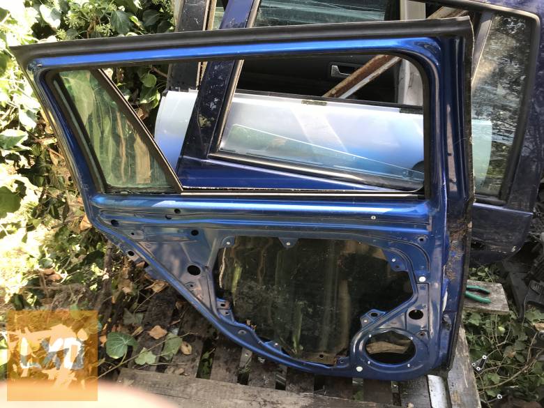 SKODA OCTAVIA II Kombi -- bal hátsó ajtó (kék) apróhirdetés