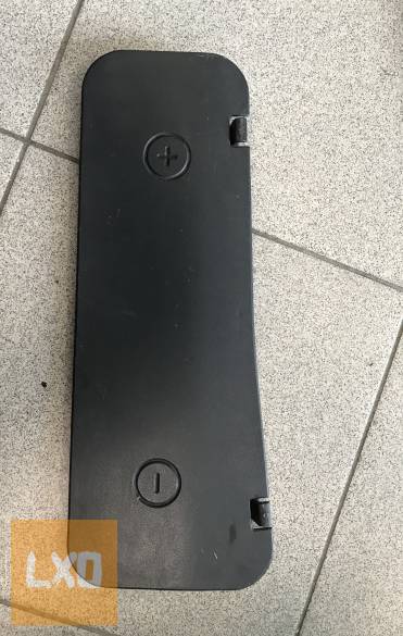 AUDI A4 B5 -- akkumulátor takaró 8D1 819 422 apróhirdetés