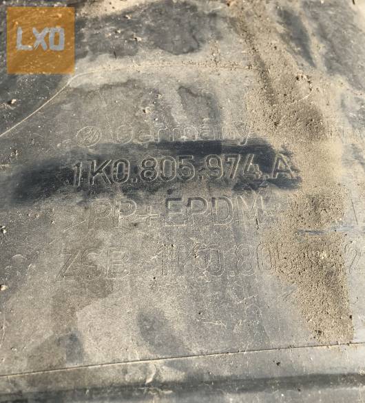 VW GOLF V -- jobb első dobbetét 1K0 805 974 A apróhirdetés