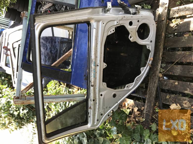 SKODA OCTAVIA II  Kombi --- bal hátsó ajtó (javított) apróhirdetés