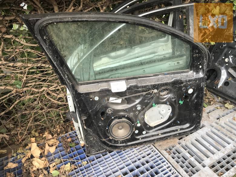 VW GOLF V  --- bal első lap nélküli ajtó apróhirdetés