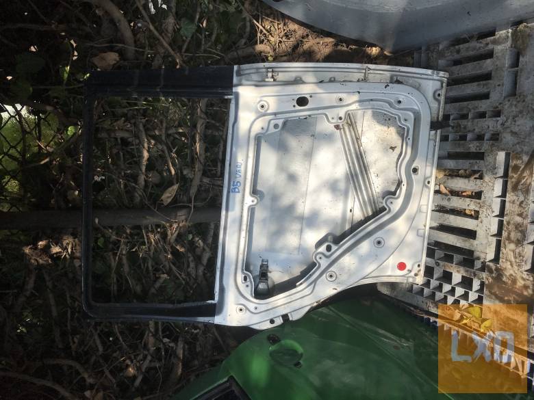 VW PASSAT B5 Variant --* bal hátsó ajtó apróhirdetés