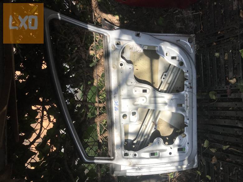 SEAT LEON 1P  *-  jobb első ajtó apróhirdetés