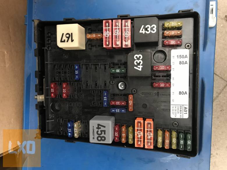 VW GOLF V  1,4 16V BCA -- BIZTOSÍTÉK TÁBLA 1K0 937 124 K apróhirdetés