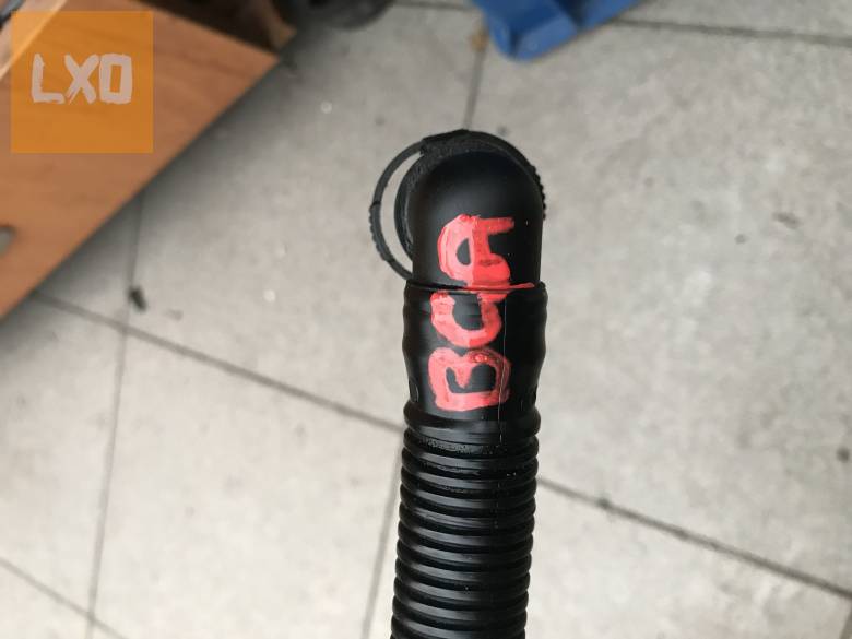 VW GOLF V 1,4 16V BCA  -- kartergázcső 036 103 493 CP apróhirdetés