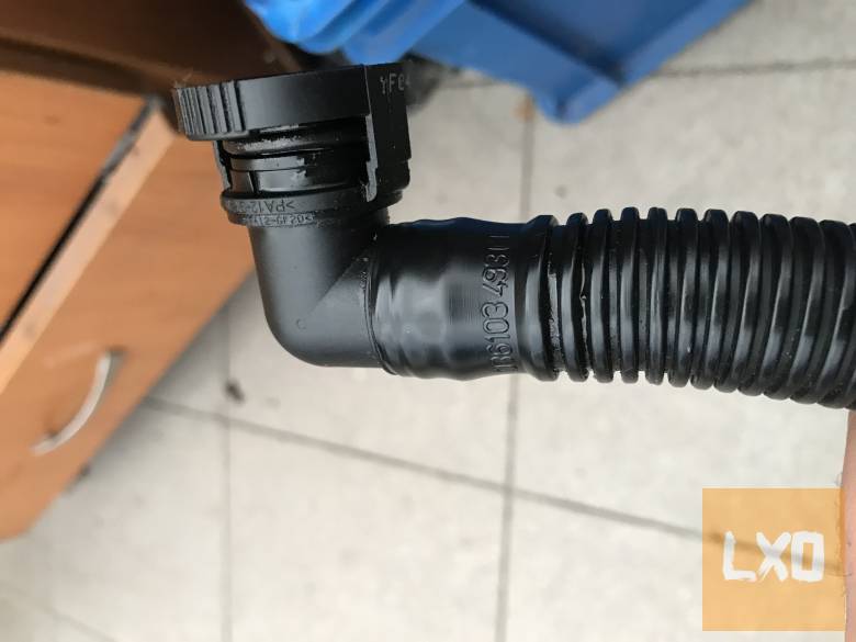 VW GOLF V 1,4 16V BCA  -- kartergázcső 036 103 493 CP apróhirdetés