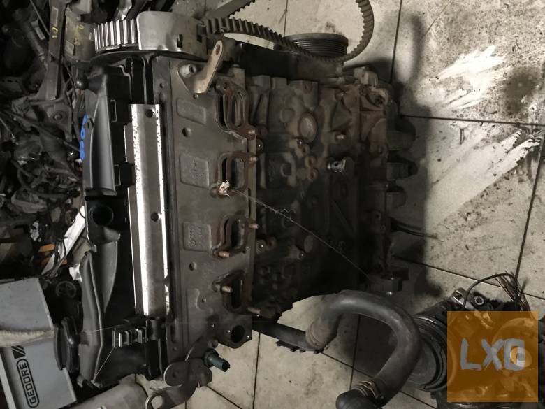 VW PASSAT B7 2,0 CR CFFB  Fűzött blokk hengerfejjel apróhirdetés