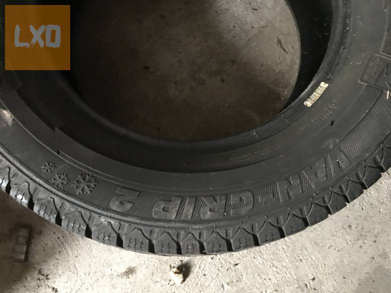 Semperit téli gumi pár  225/65 R16C apróhirdetés