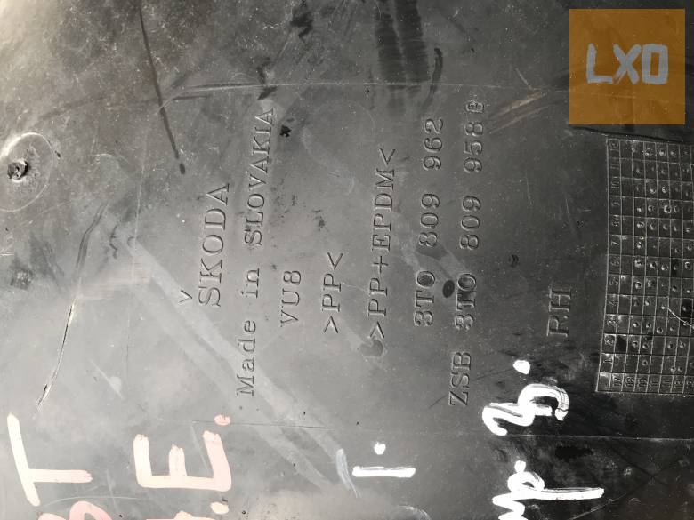 SKODA SUPERB II 3T --jobb első dobbetét 3T0 809 962 apróhirdetés