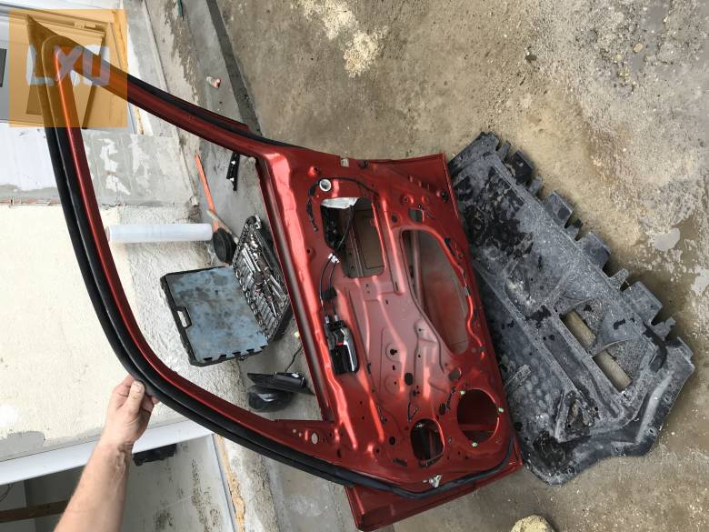 SUZUKI SX4 - jobb első ajtó apróhirdetés