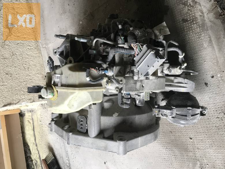 SUZUKI SX4 S-CROSS 1,6 DDIS  automata váltó D16AA apróhirdetés