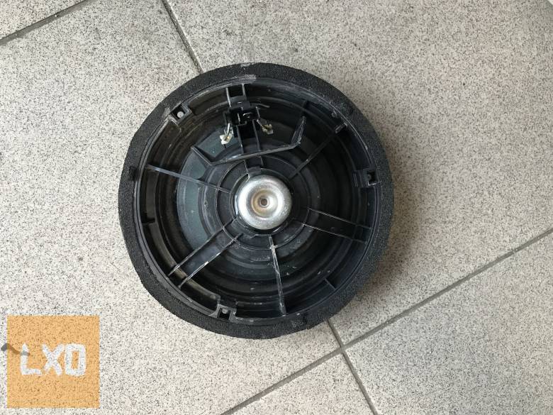 SUZUKI SX4 --  jobb első hangszóró apróhirdetés