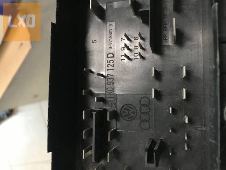 VW GOLF V_OCTAVIA II_LEON 1P biztosíték tábla 1K0 937 125 D apróhirdetés