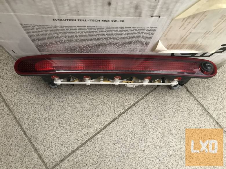 SUZUKI SWIFT (2005-2010)  - pótféklámpa  35810-63J0 apróhirdetés