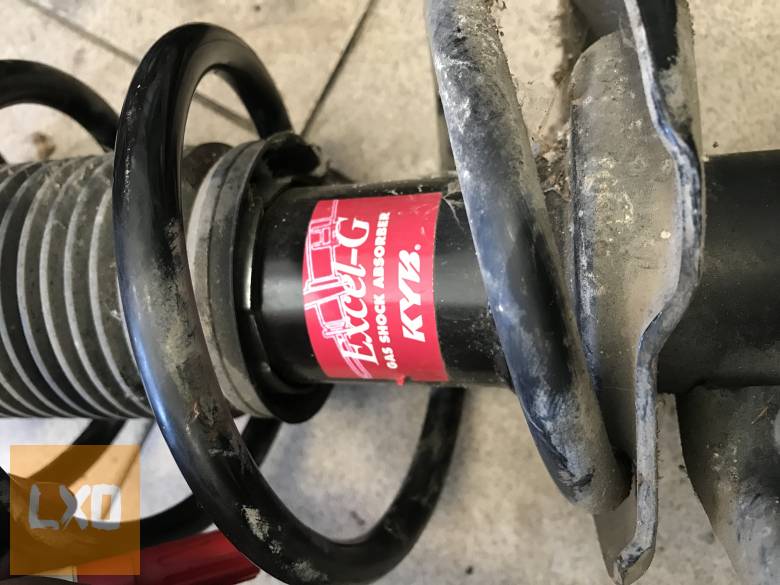 VW GOLF V  1,4 16V - lengéscsillapító pár (újszerű) apróhirdetés