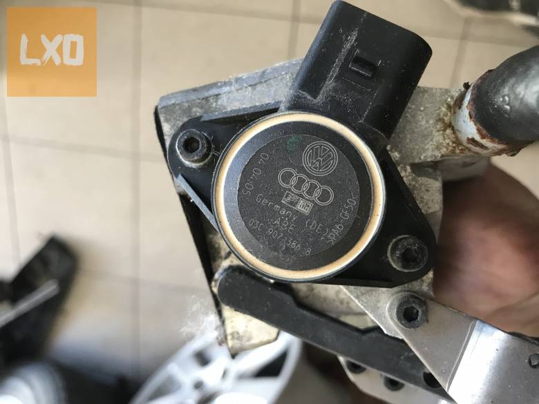 VW GOLF V_OCTAVIA II 1,6 FSI BLF - injektor híd GK00266 apróhirdetés