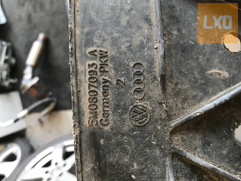 VW GOLF PLUS - első lökhárító merevítő 5M0 807 093 apróhirdetés