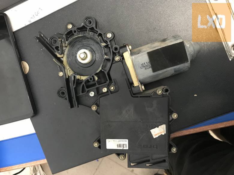 VW SHARAN 7M - jobb első ablakemelő motor apróhirdetés