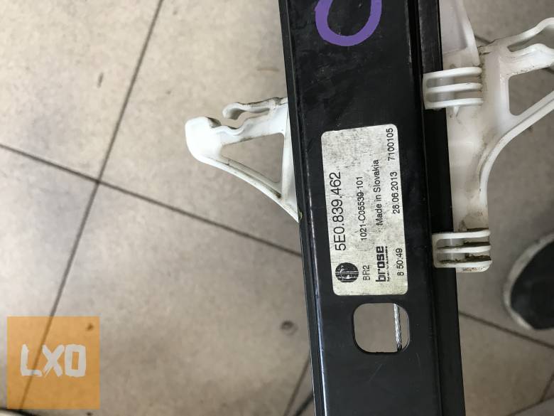 SKODA OCTAVIA III Kombi  - jobb hátsó ablakemelő szerkezet 5E0 839 462 apróhirdetés