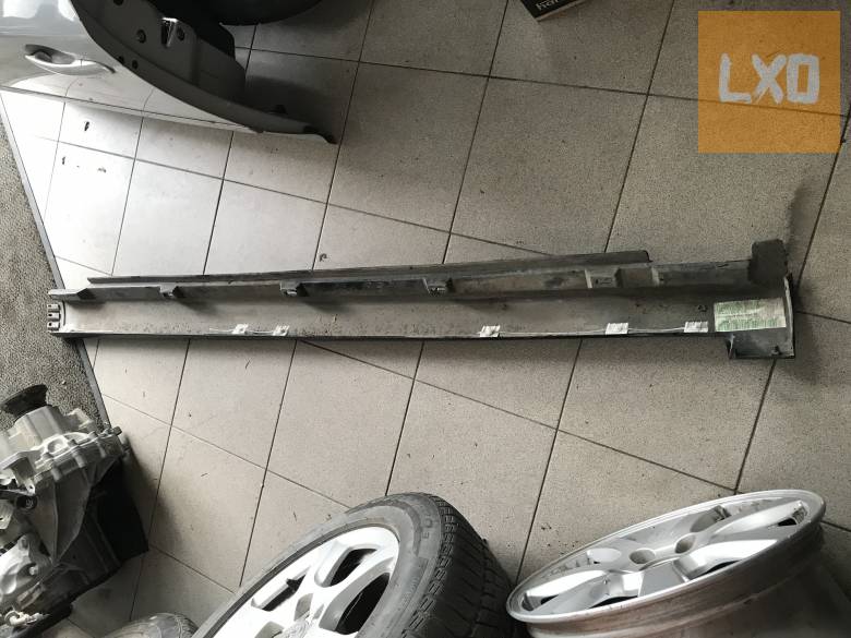 VW PASSAT B7 - jobb küszöb burkolat 3AA 853 092 C apróhirdetés