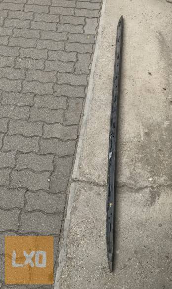 AUDI A5 8T Coupe - jobb küszöb burkolat 8T0 854 932 A apróhirdetés