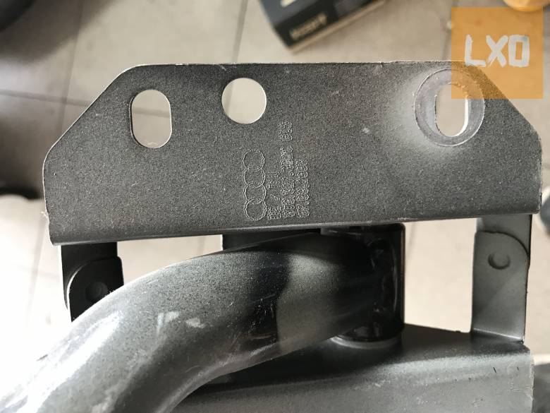 AUDI A5 8T Coupe  --  csomagtér ajtó zsanér pár apróhirdetés