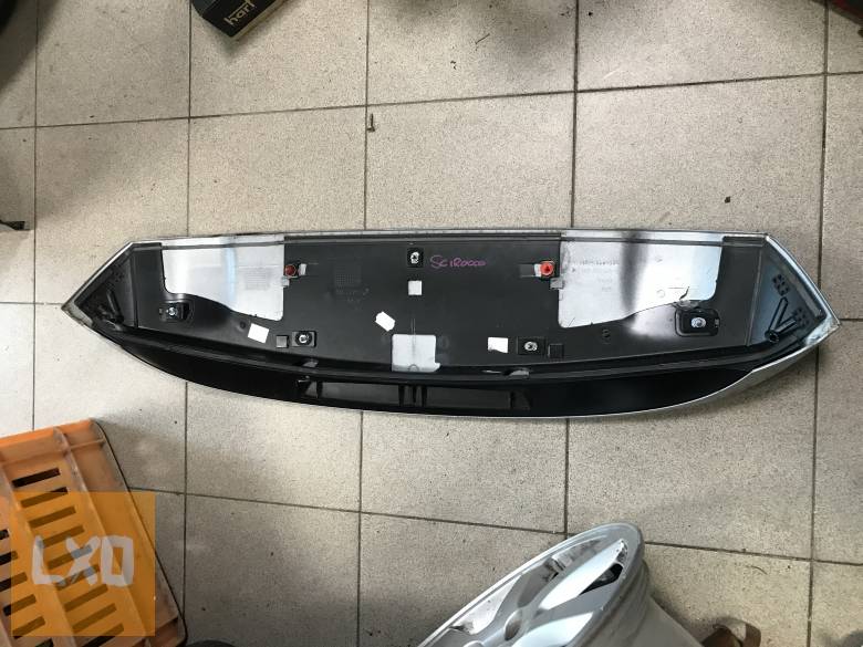 VW SCIROCCO - hátsó szárny 1K8 827 933 E apróhirdetés