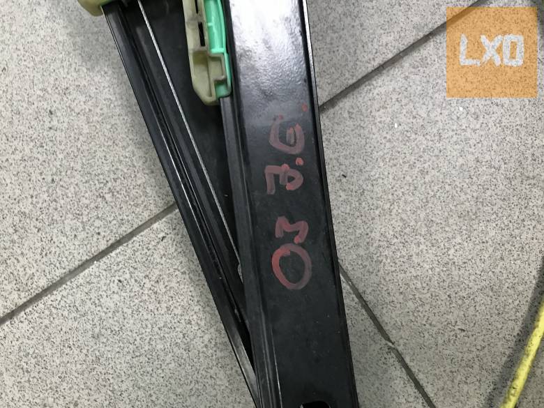 SKODA OCTAVIA III  - jobb ablakemelő szerkezet apróhirdetés