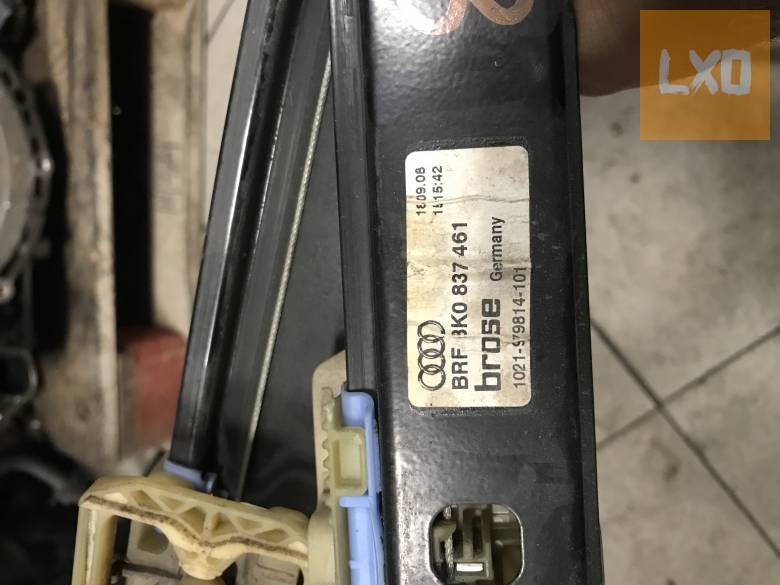 AUDI A4 B8   /* bal első ablakemelő szerkezet apróhirdetés
