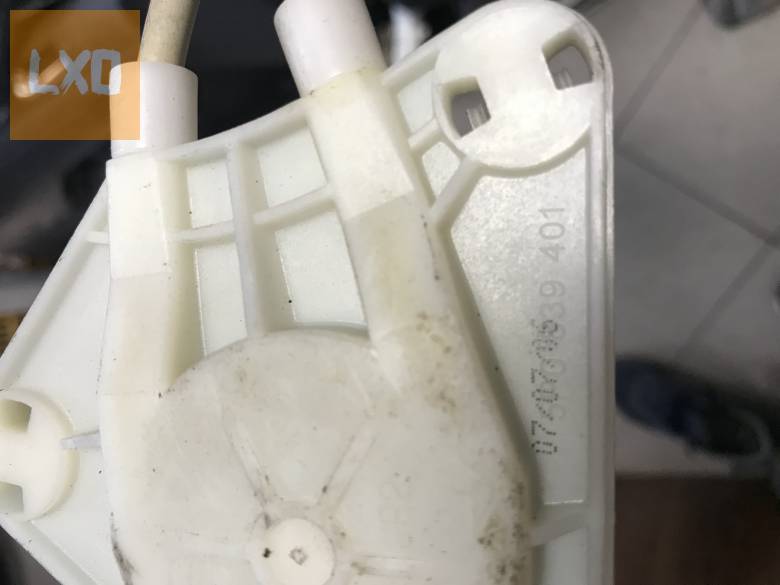 SKODA ALTEA 5P -- bal hátsó ablakemelő szerkezet 5P0 839 401 apróhirdetés