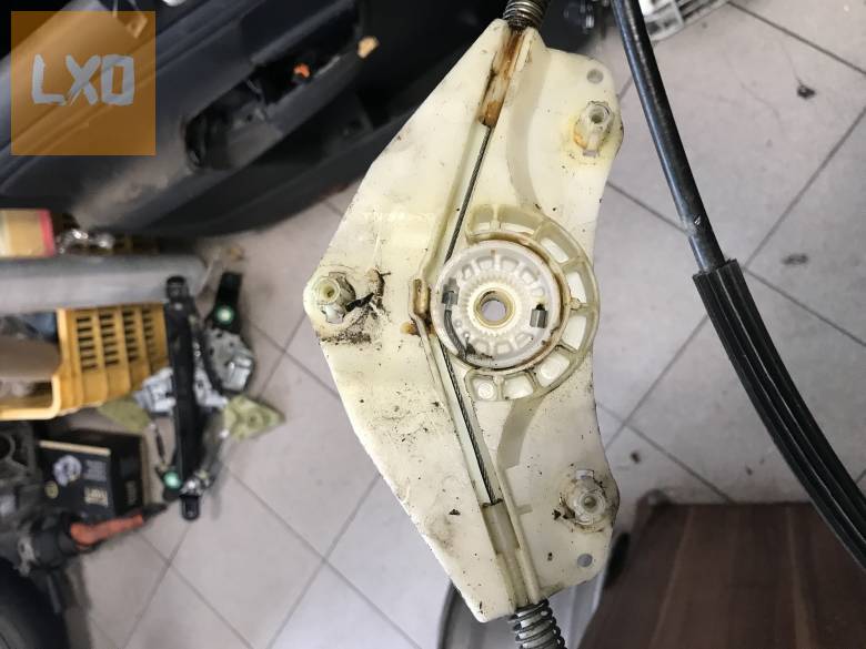 VW PASSAT B6 --bal első ablakemelő szerkezet apróhirdetés