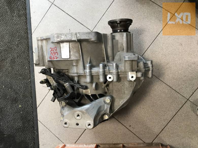 VW PASSAT B8 1,5 TSI DPC kézi váltó VEV kód apróhirdetés